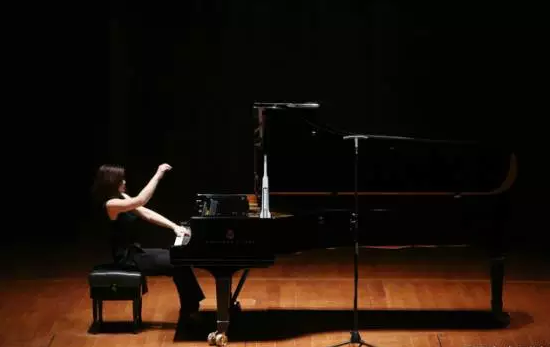 陳薩2017年鋼琴獨(dú)奏會巡演-昆明站